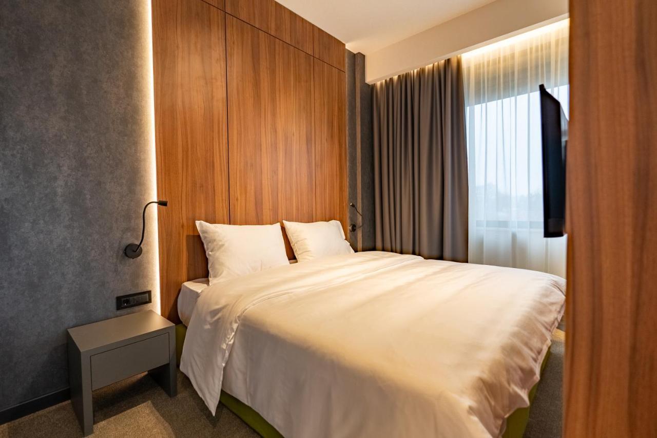 Hotel Element Novi Sad Bagian luar foto