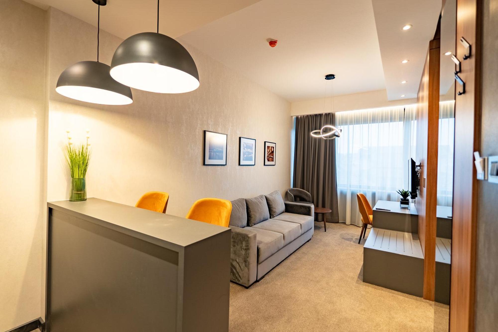 Hotel Element Novi Sad Bagian luar foto